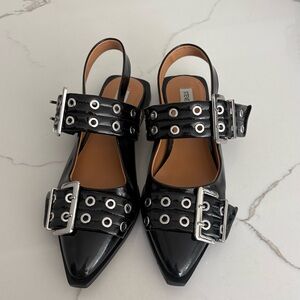 Steve Madden Black Patent Pointed Slingback Flats with Buckle Detail